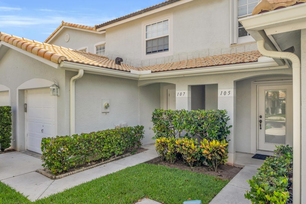 Photo of 107 Wooden Mill Terrace, Jupiter, FL 33458 (MLS # R11123228)