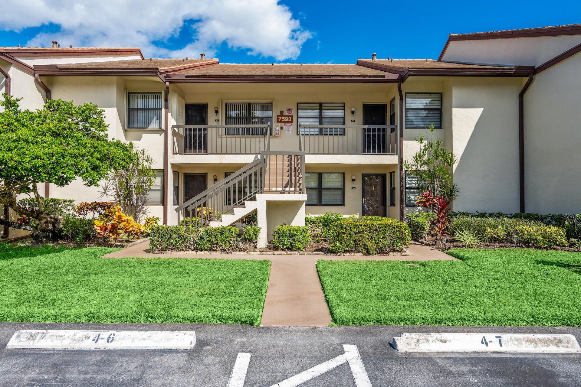 7593 Tahiti Lane