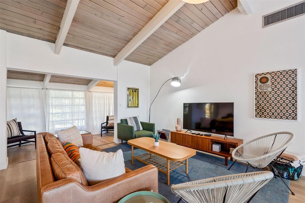 Photo of 413 Michigan Place, West Palm Beach, FL 33409 (MLS # F10481116)