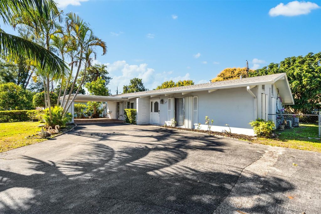 Photo of 413 Michigan Place, West Palm Beach, FL 33409 (MLS # F10481116)