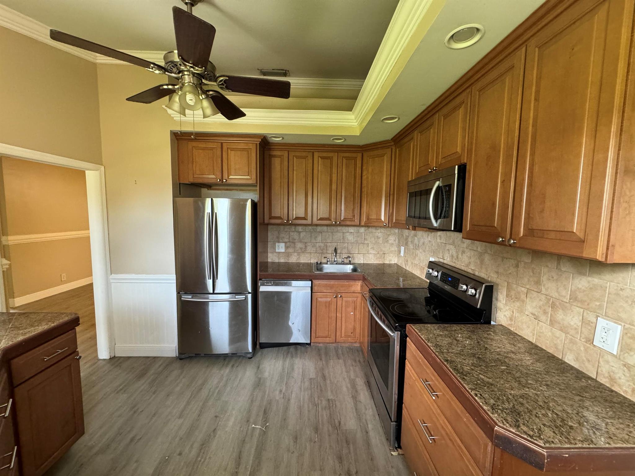 COUNTERPOINT ESTATES 5 - Residential Lease