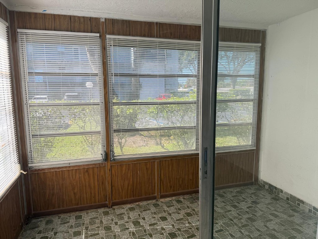 LIME BAY CONDOMINIUM - Residential