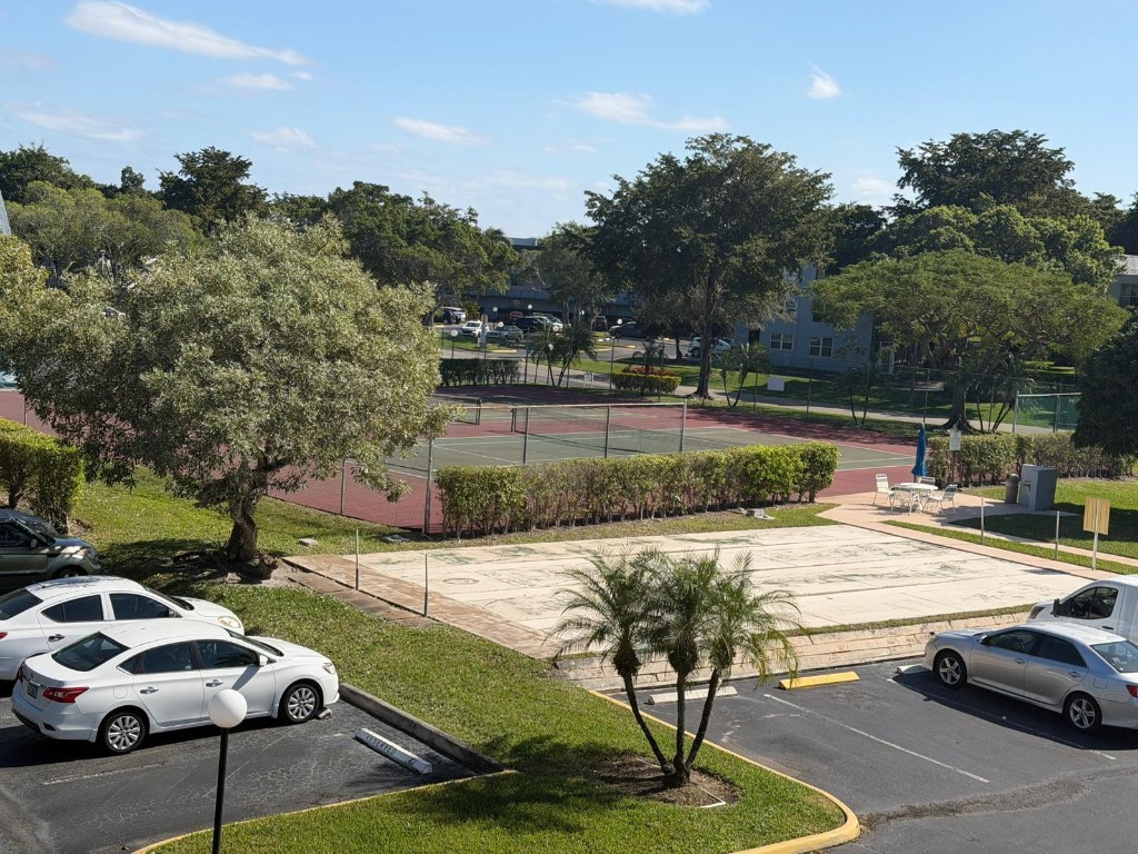 LIME BAY CONDOMINIUM - Residential