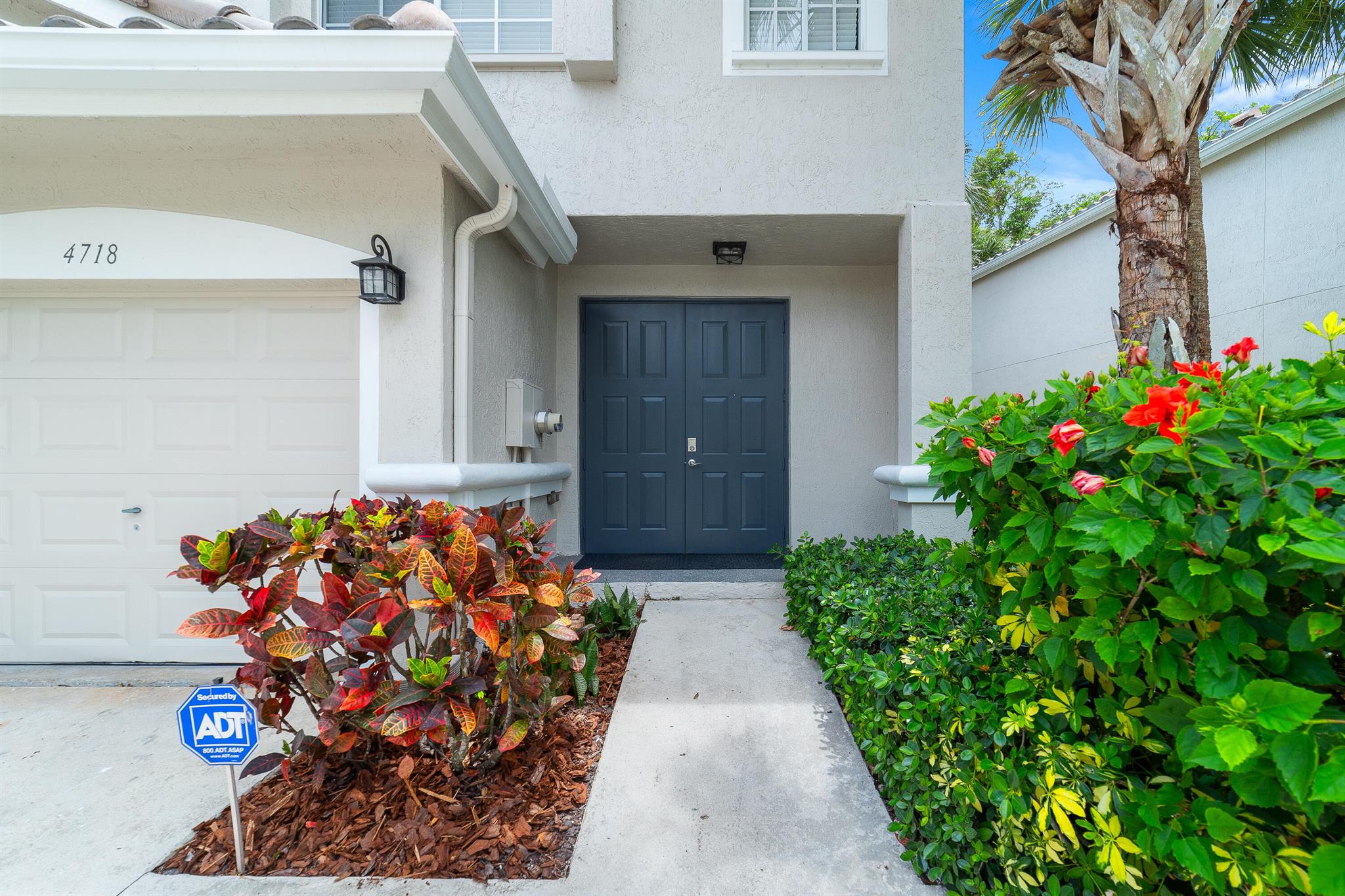 4718 NW 59th Manor
