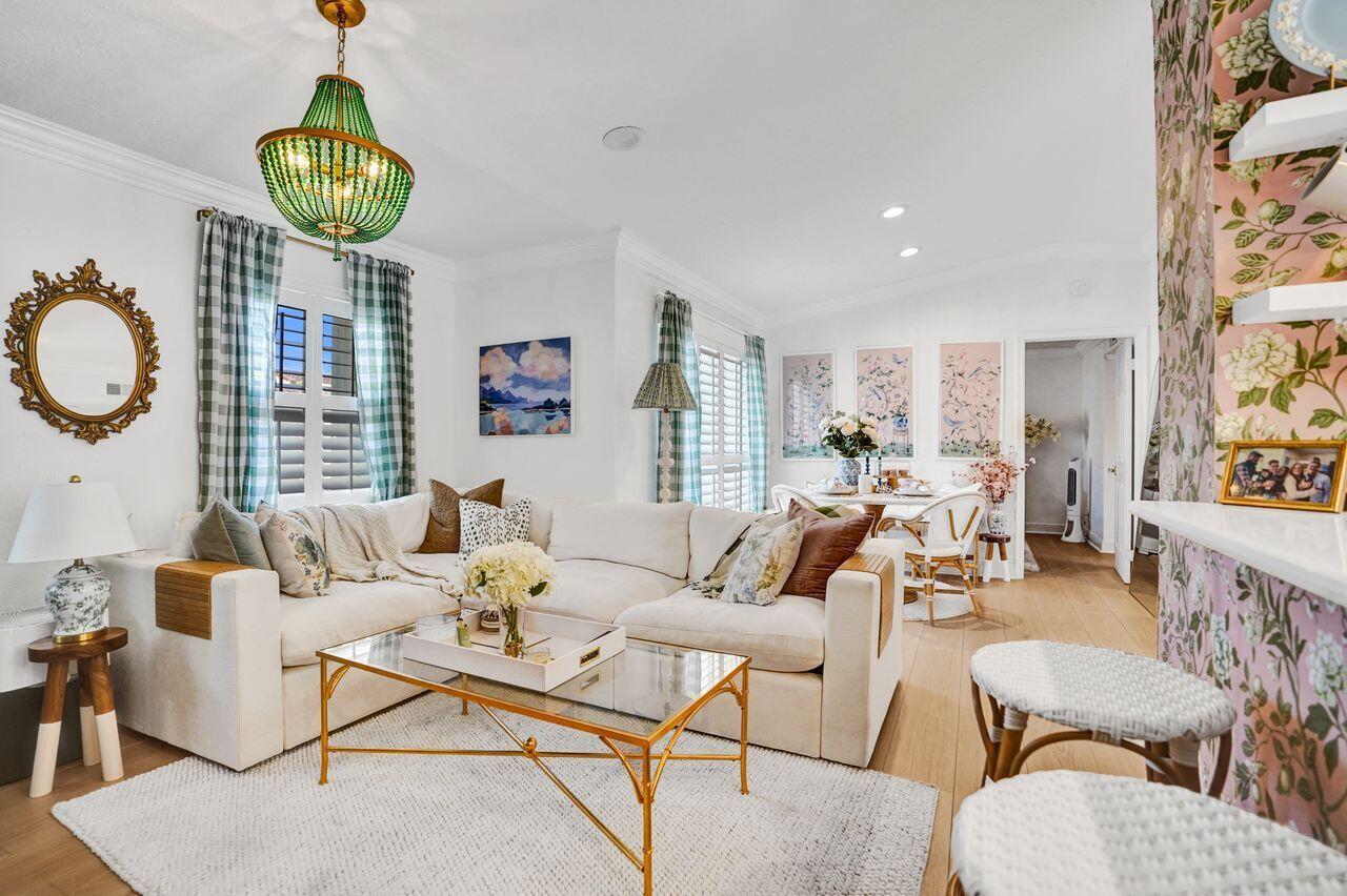 BAY REACH CONDO - Residential