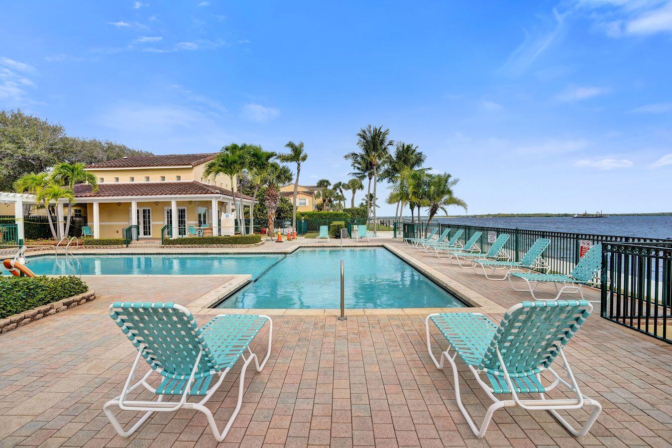 BAY REACH CONDO - Residential