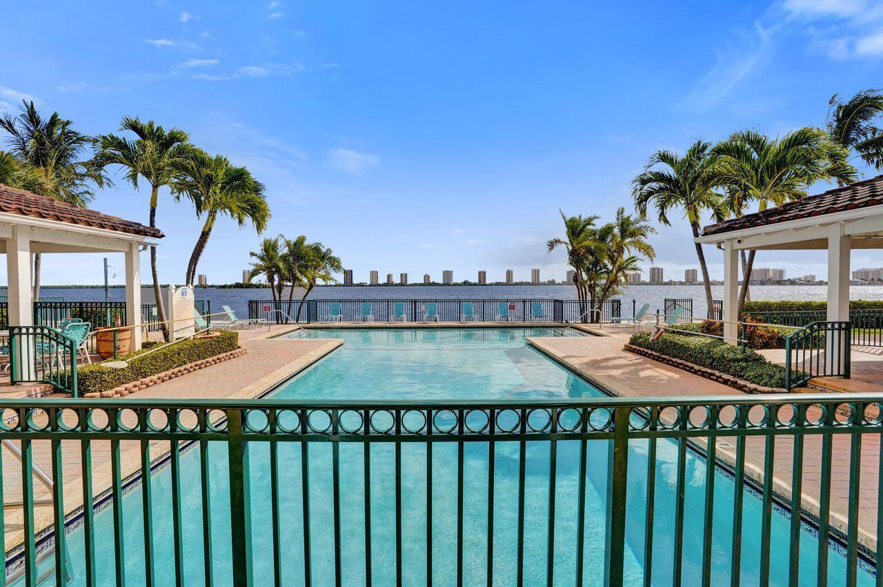 BAY REACH CONDO - Residential