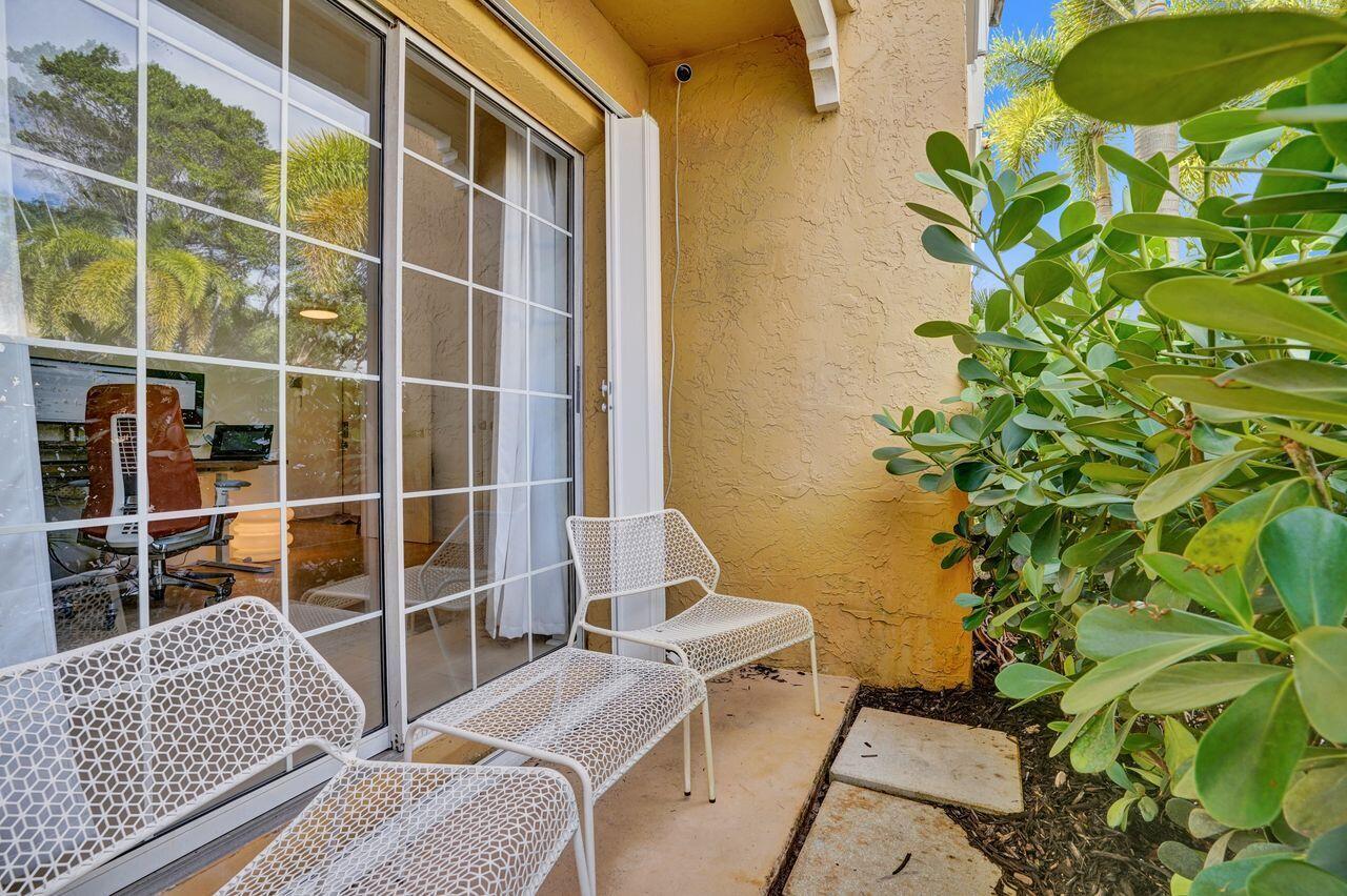 BAY REACH CONDO - Residential