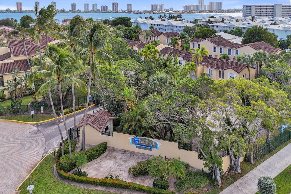 BAY REACH CONDO - Residential