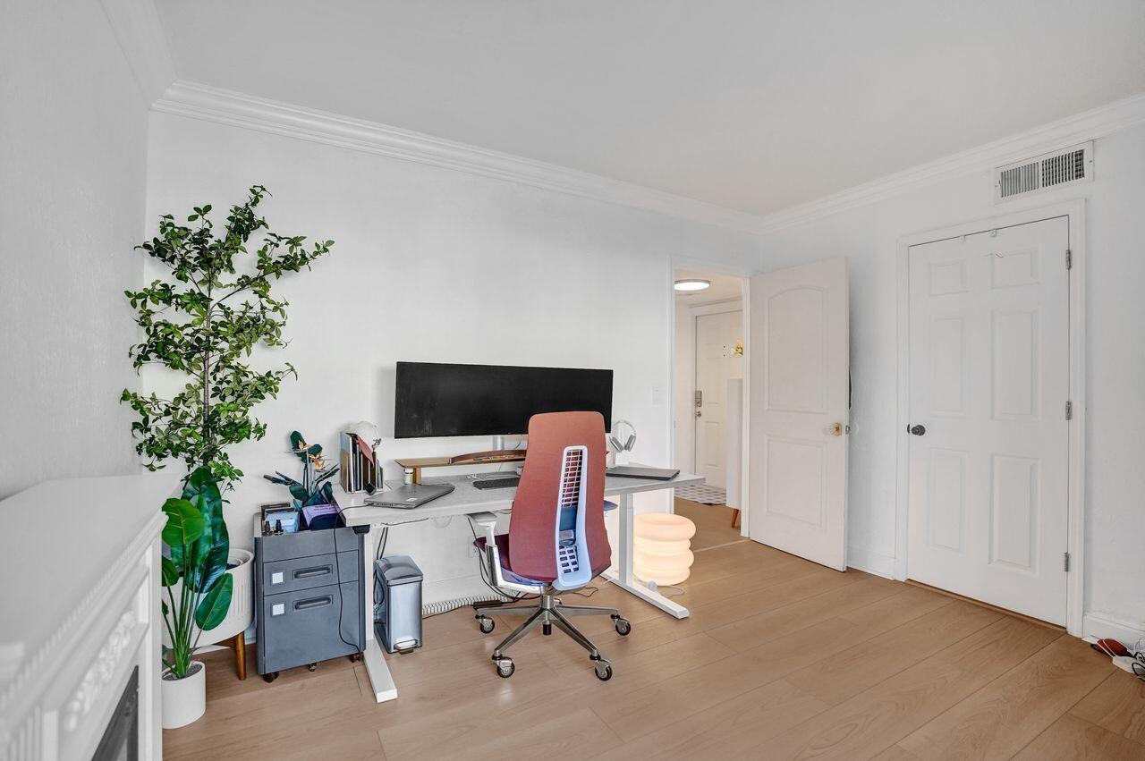 BAY REACH CONDO - Residential