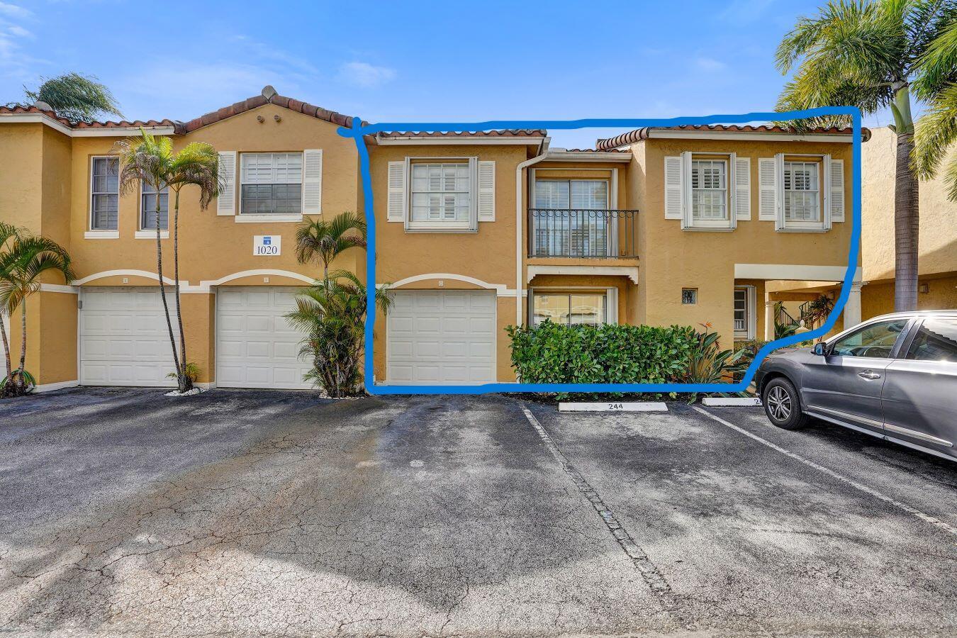 BAY REACH CONDO - Residential