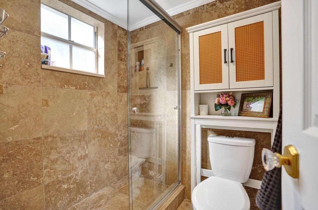 BAY REACH CONDO - Residential