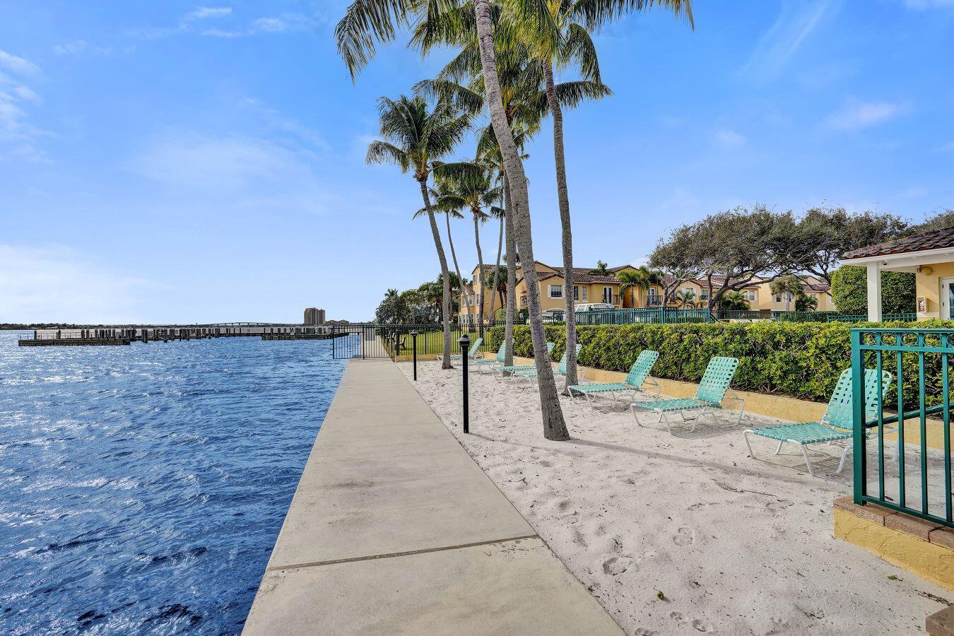 BAY REACH CONDO - Residential