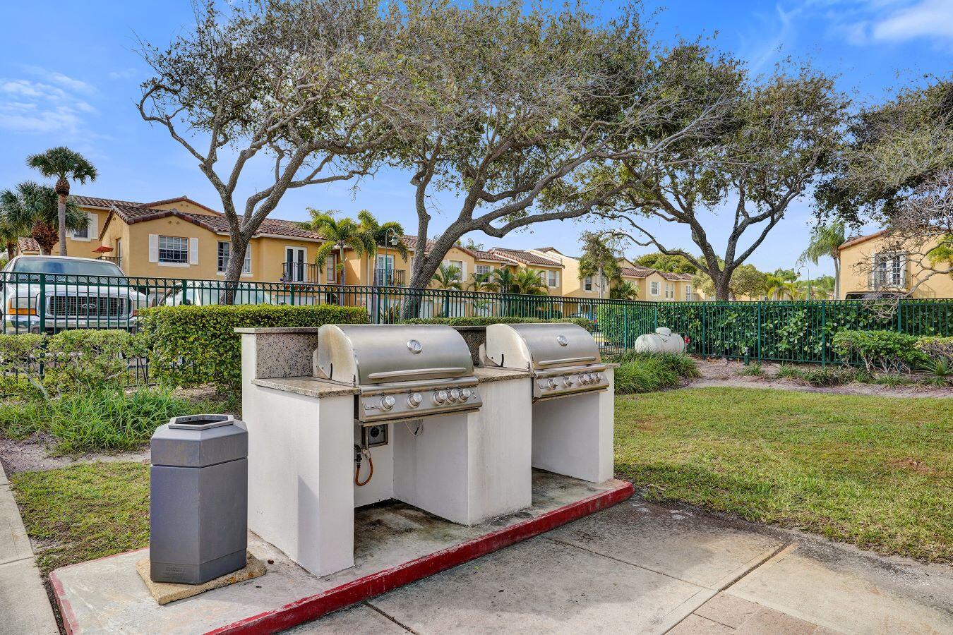 BAY REACH CONDO - Residential