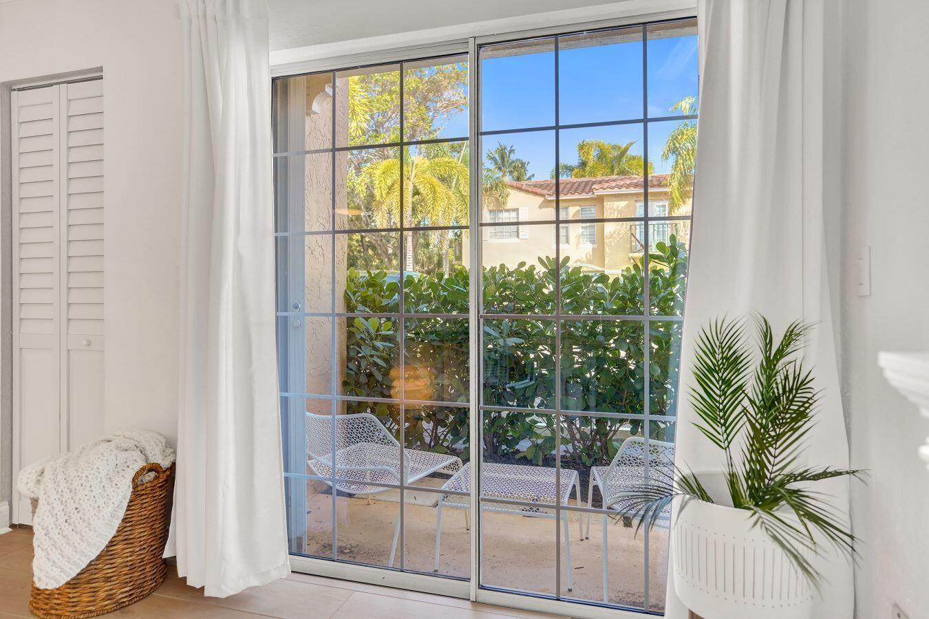 BAY REACH CONDO - Residential