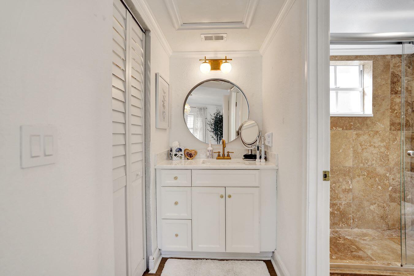 BAY REACH CONDO - Residential