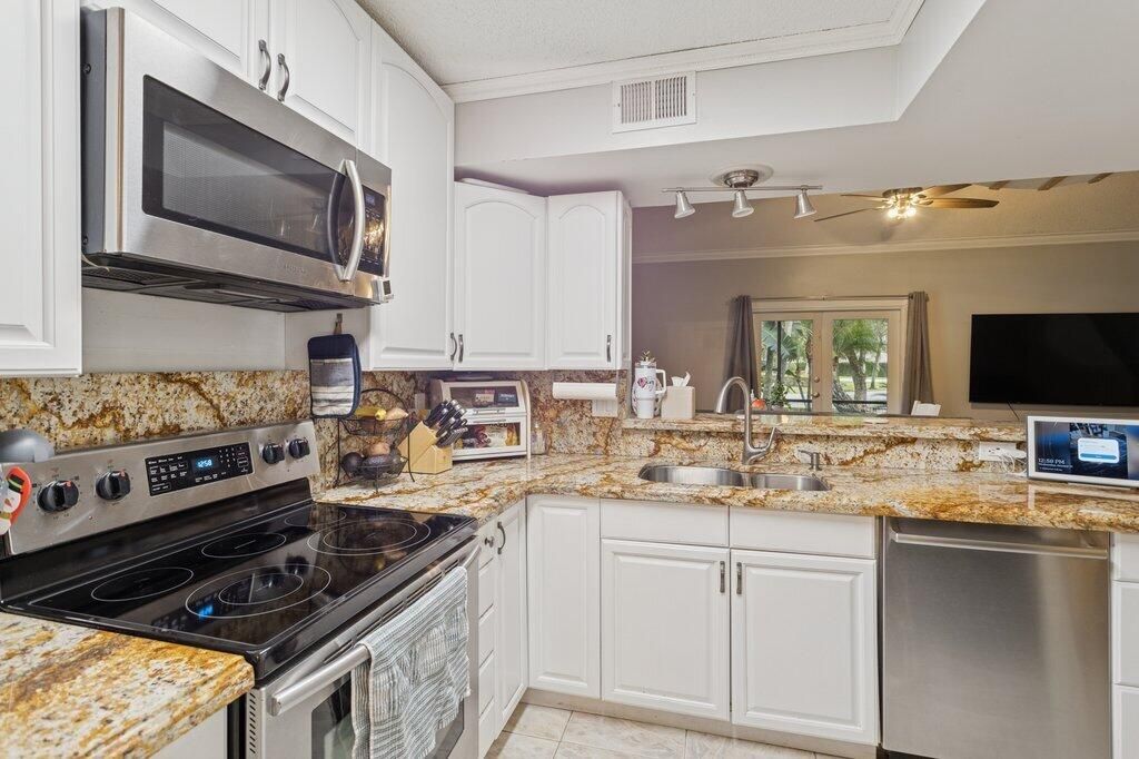 Photo of 10272 Hidden Springs Court, Boca Raton, FL 33498 (MLS # R11158591)