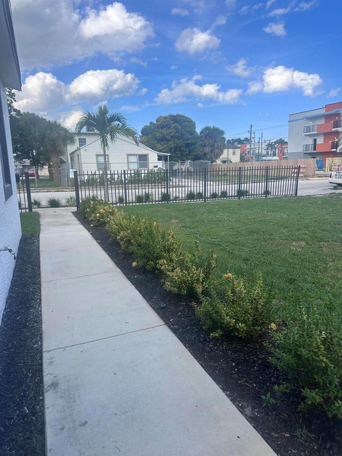 TAMARIND PARK - Residential Lease