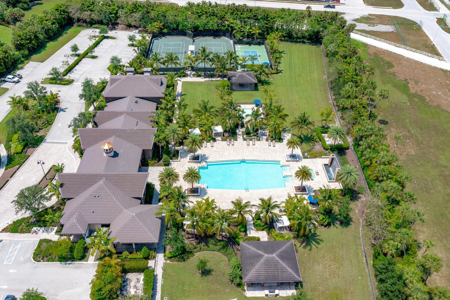 PALM MEADOWS ESTATES - Residential