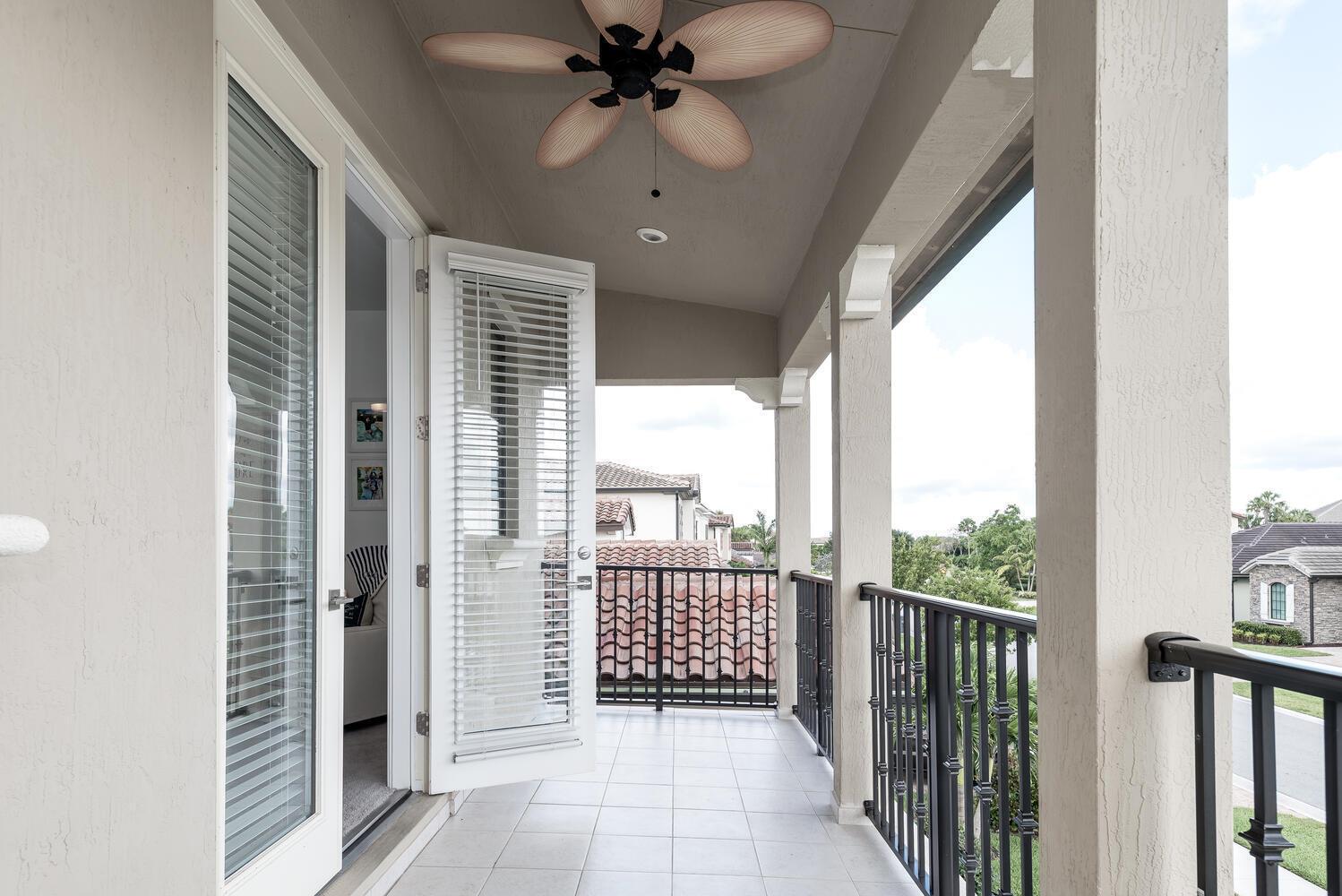 PALM MEADOWS ESTATES - Residential