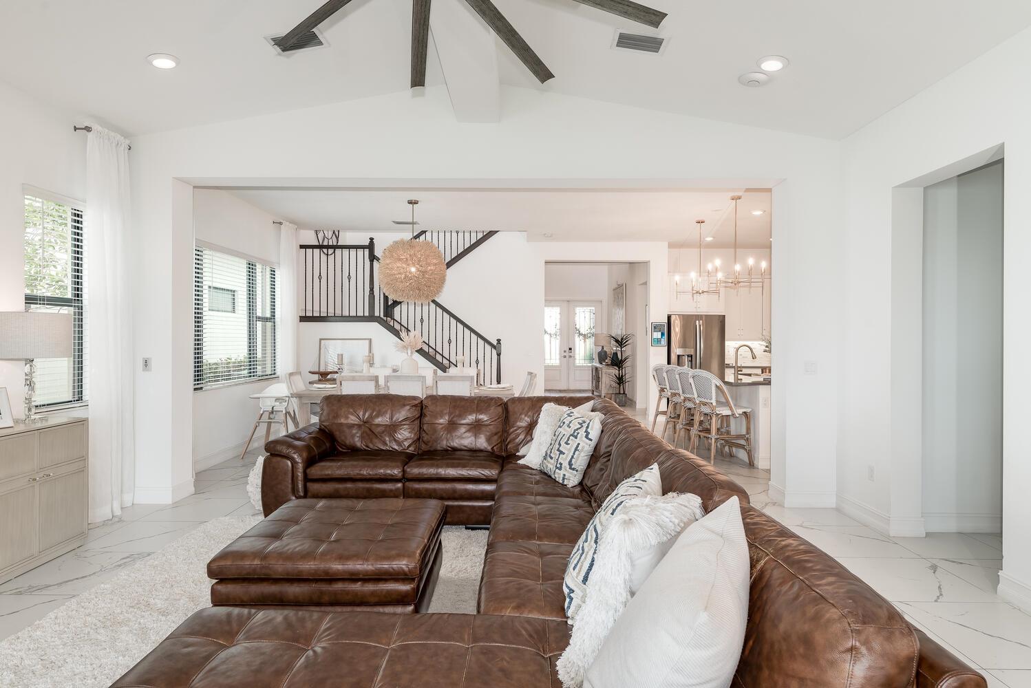 PALM MEADOWS ESTATES - Residential