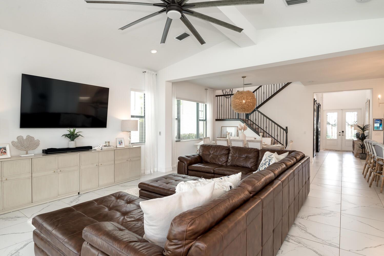 PALM MEADOWS ESTATES - Residential