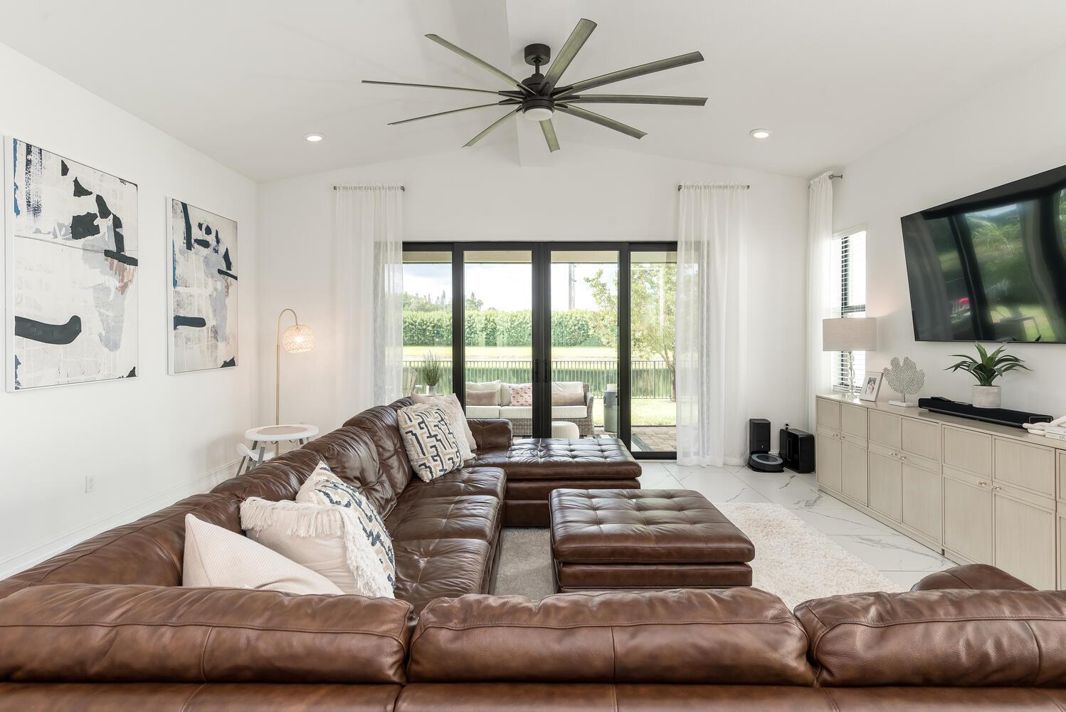 PALM MEADOWS ESTATES - Residential