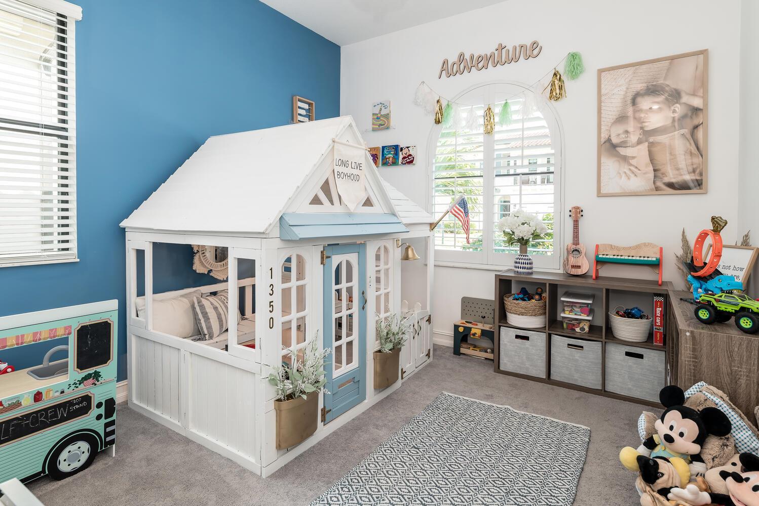 PALM MEADOWS ESTATES - Residential