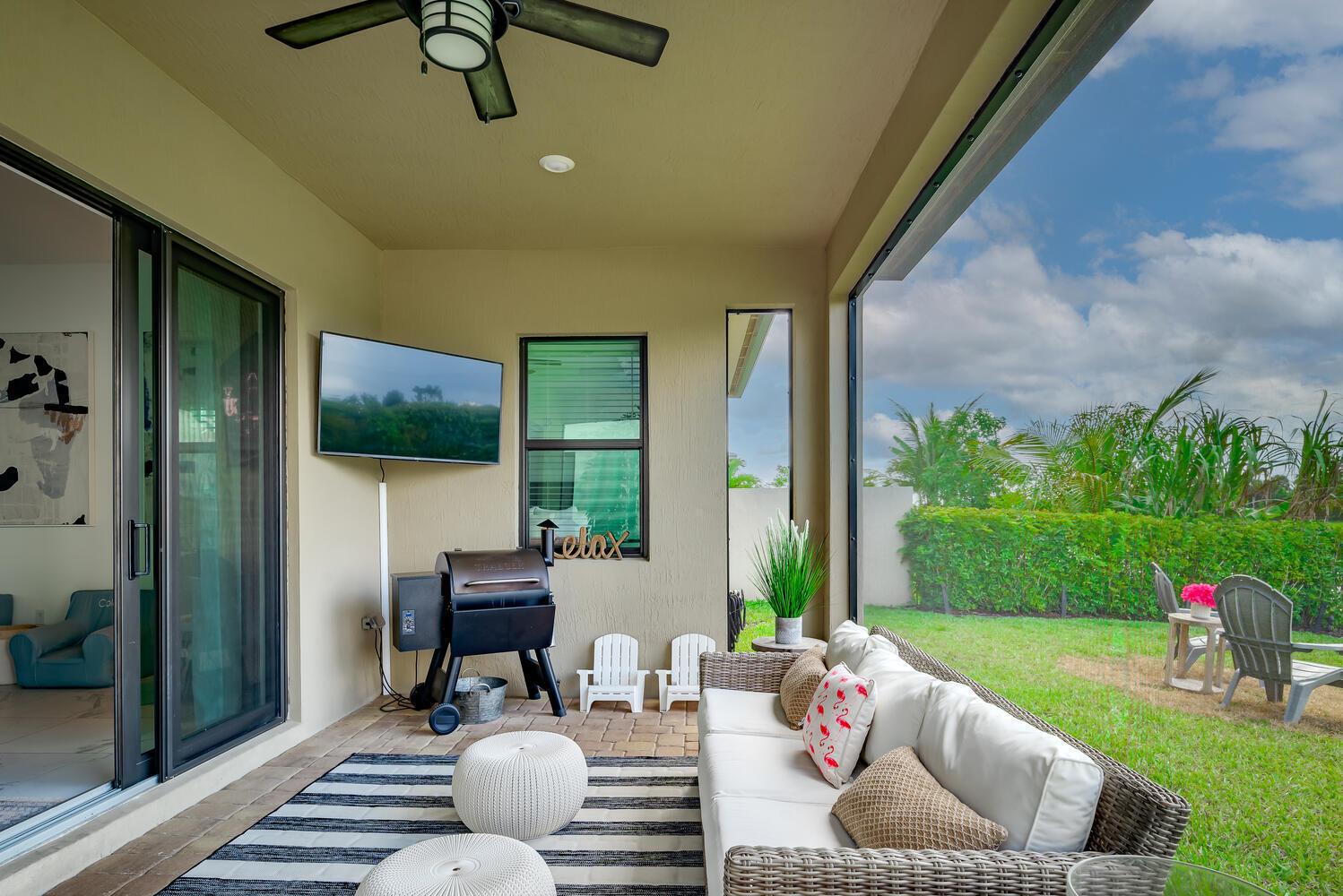 PALM MEADOWS ESTATES - Residential