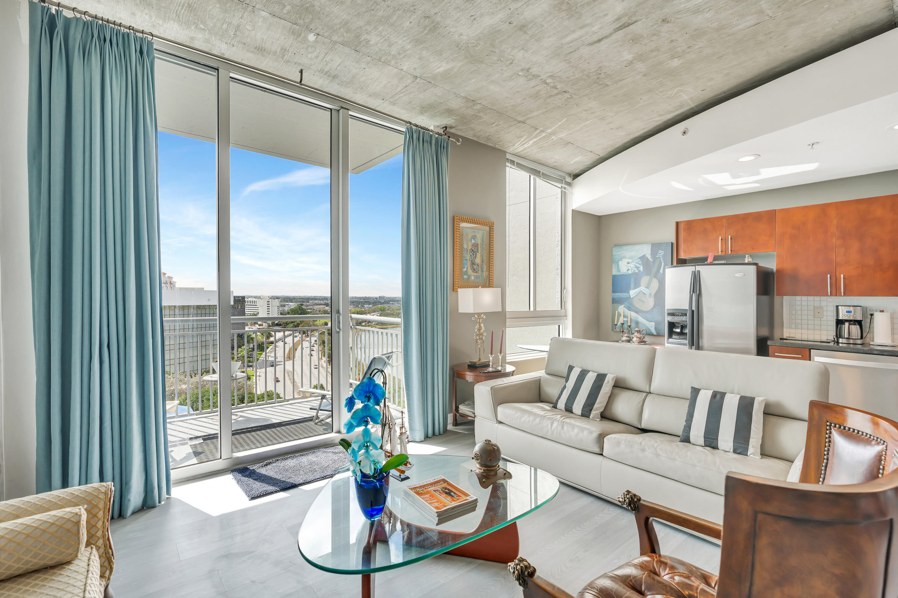 300 S Australian Avenue 1114