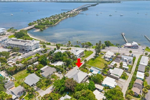 Property photo of 1790 Ne Mango Terrace, Jensen Beach, FL 34957