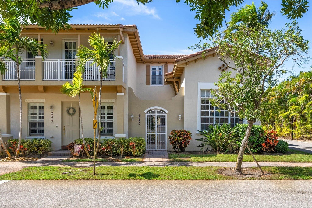 Photo of 2519 NW 4th Court, Boynton Beach, FL 33426 (MLS # R10962947)