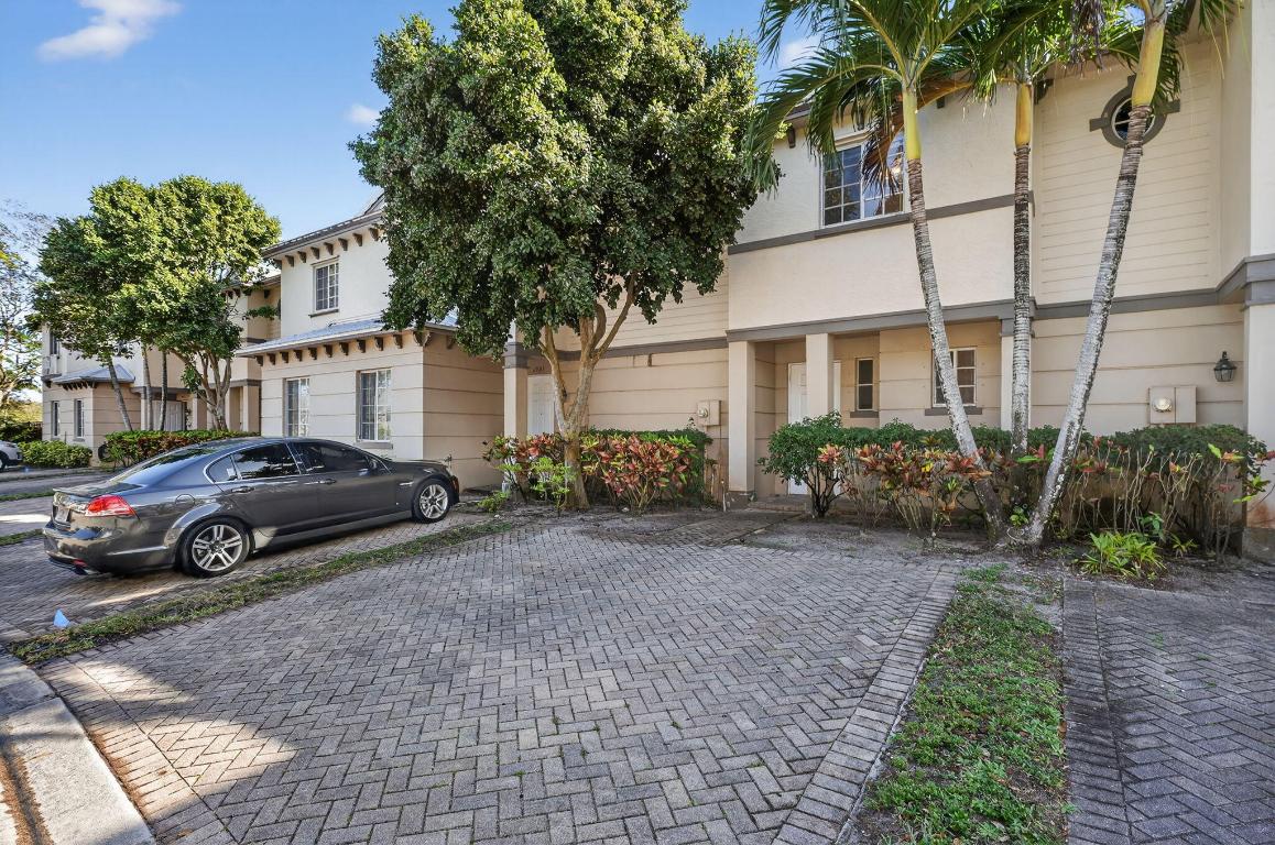 View photos, virtual tours, details... 2025 Island Drive Drive