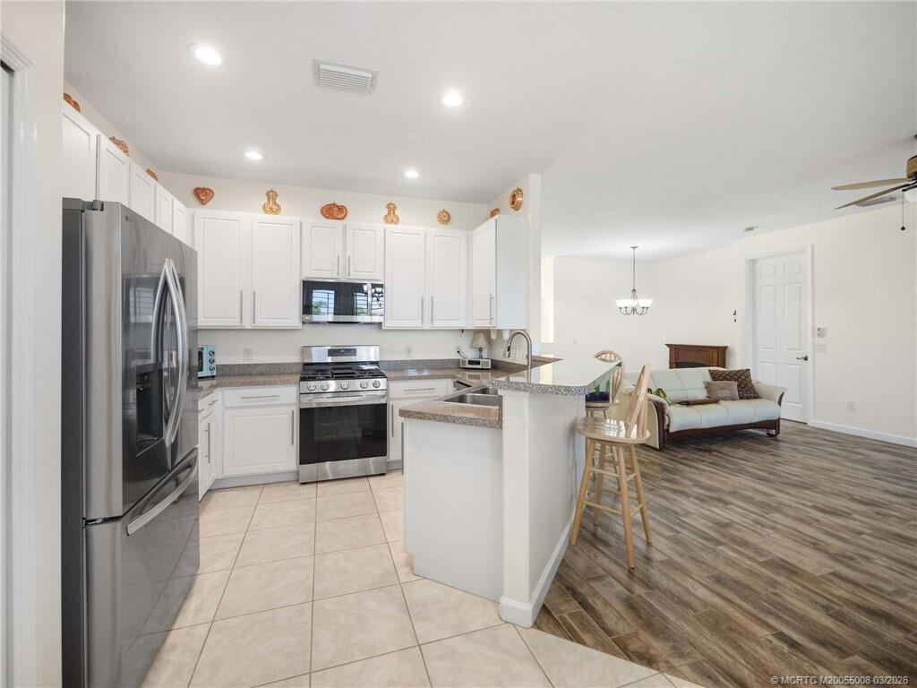 Hammock Lakes Ph I - Residential Lease
