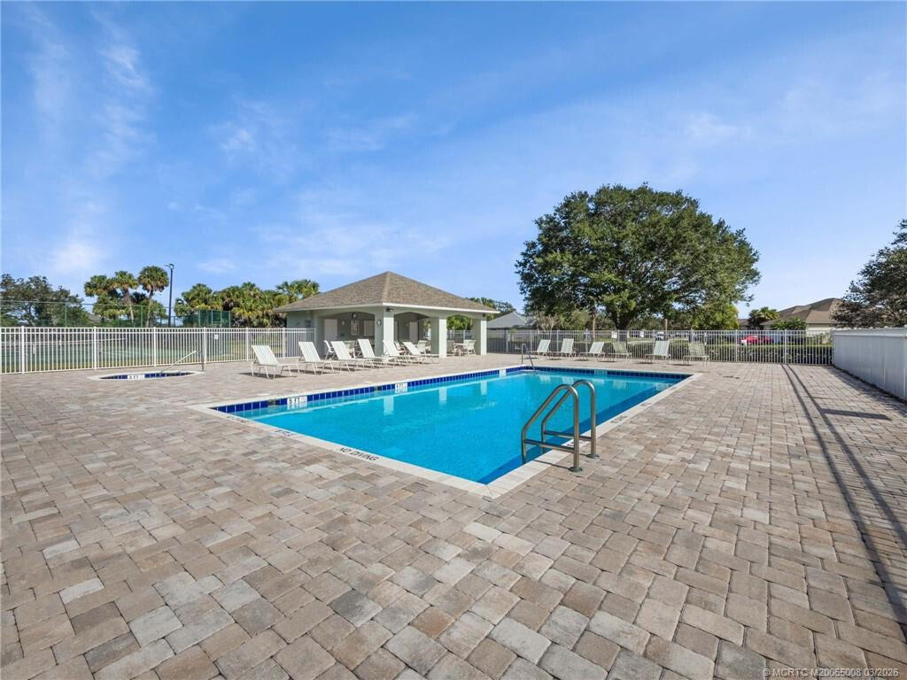 Hammock Lakes Ph I - Residential Lease