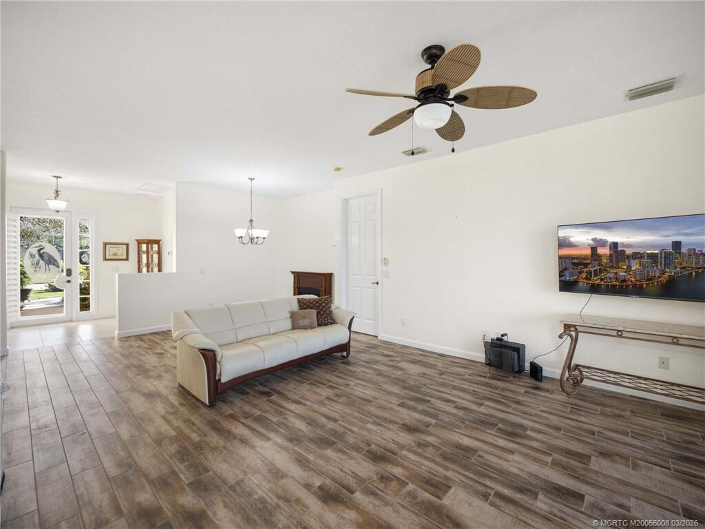 Hammock Lakes Ph I - Residential Lease