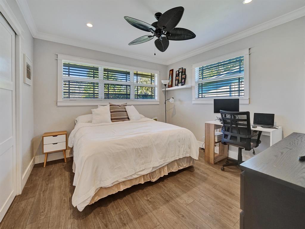 HOLLYWOOD HILLS - Residential Lease