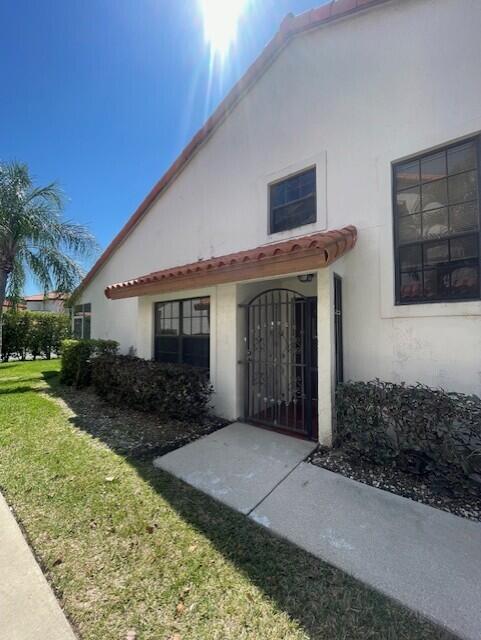 13501 Fountain View Boulevard