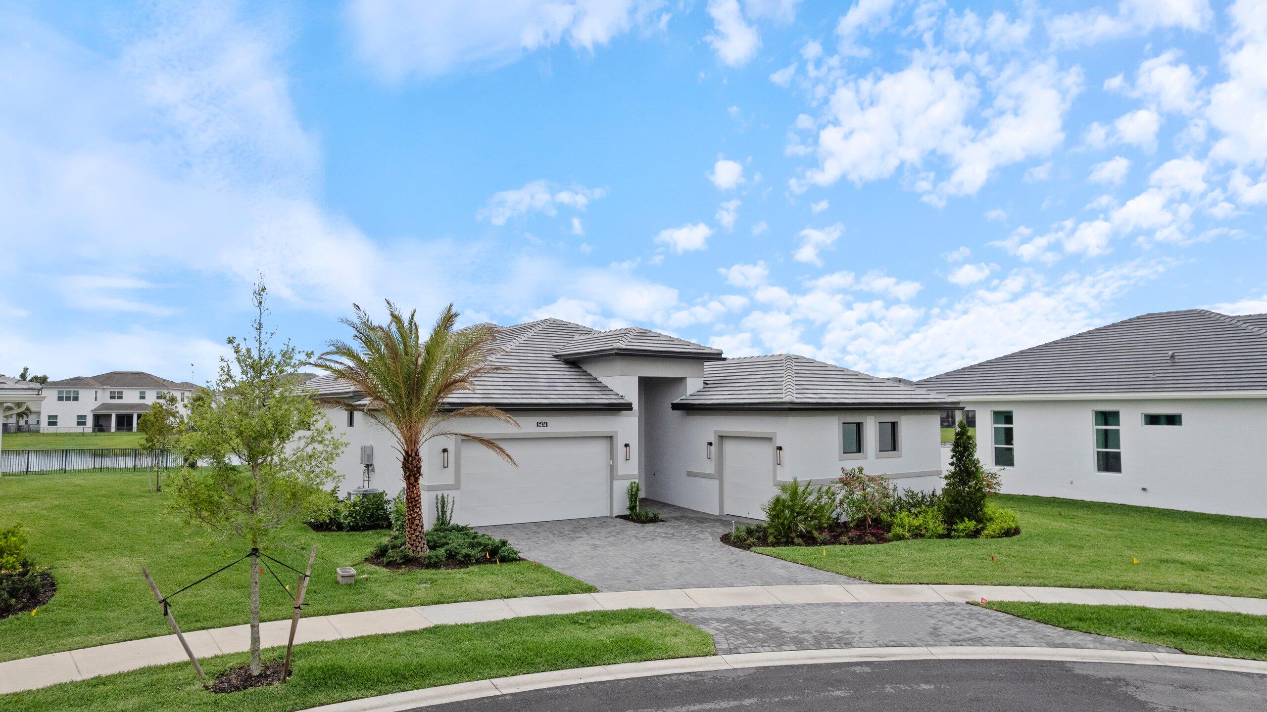 CRESSWIND PALM BEACH - Residential