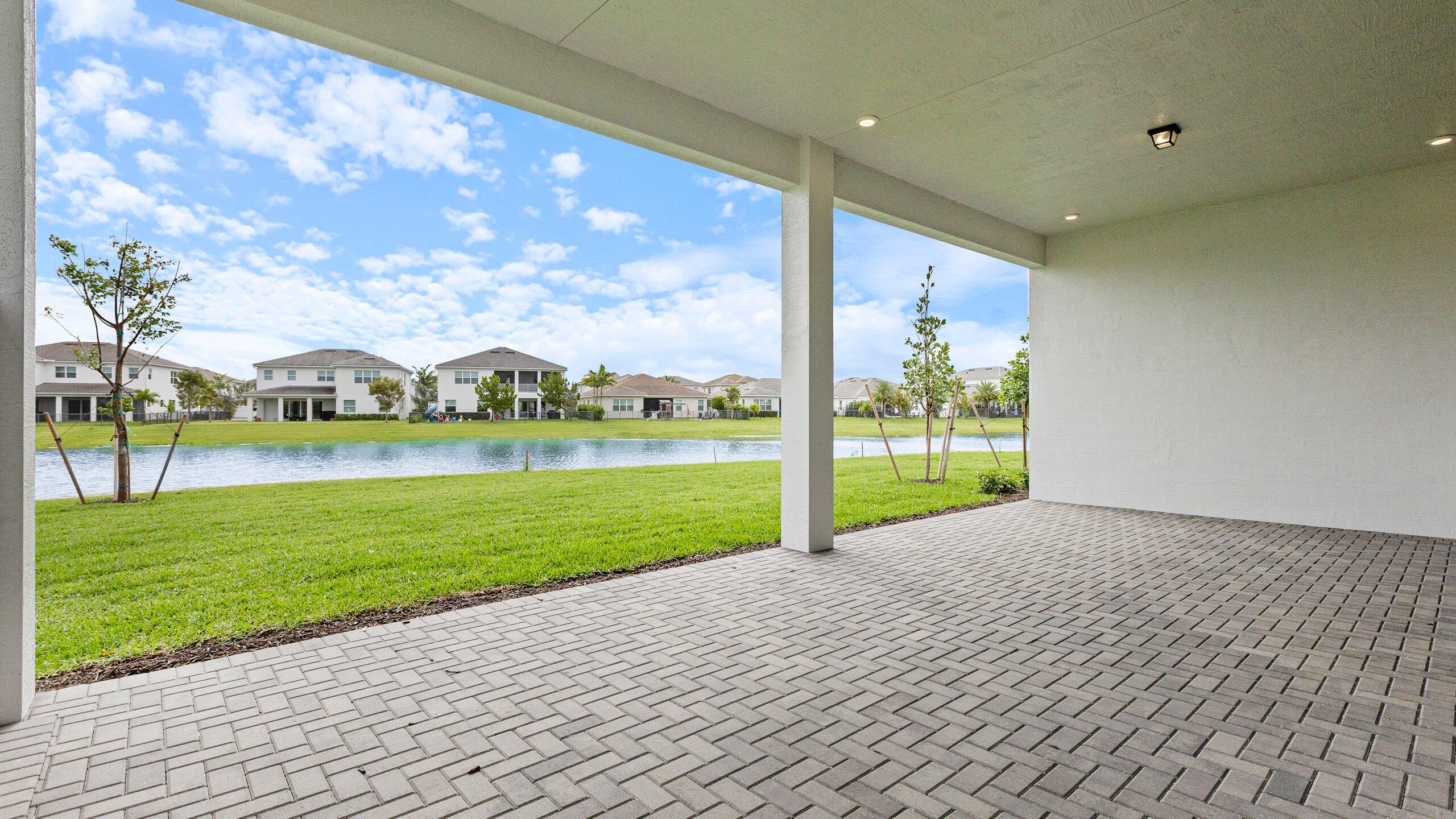 CRESSWIND PALM BEACH - Residential