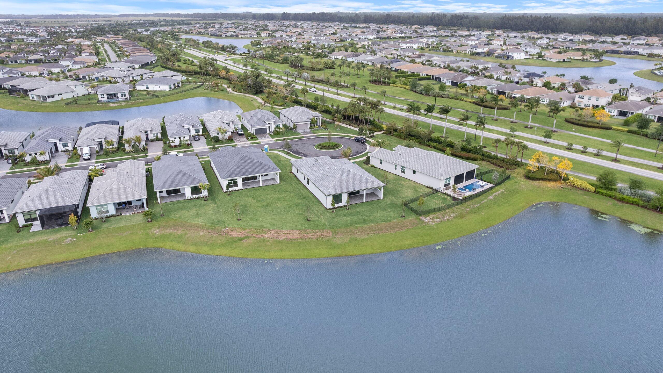 CRESSWIND PALM BEACH - Residential