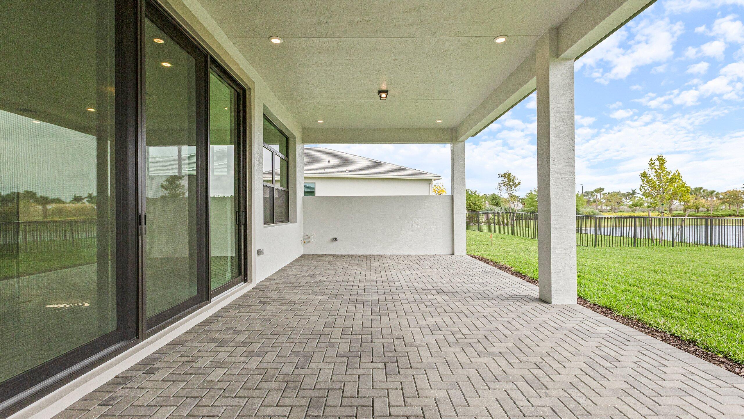 CRESSWIND PALM BEACH - Residential