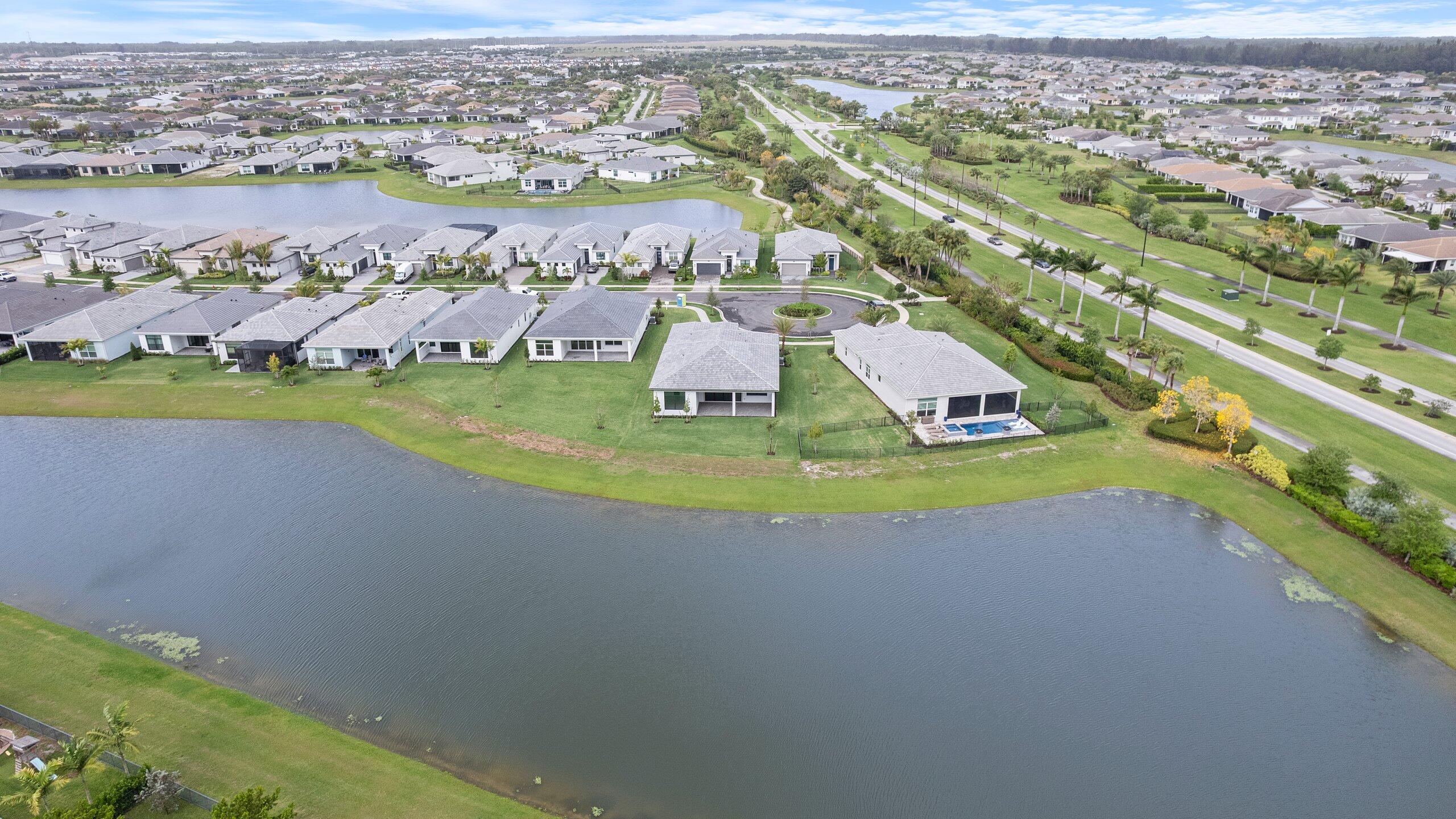 CRESSWIND PALM BEACH - Residential