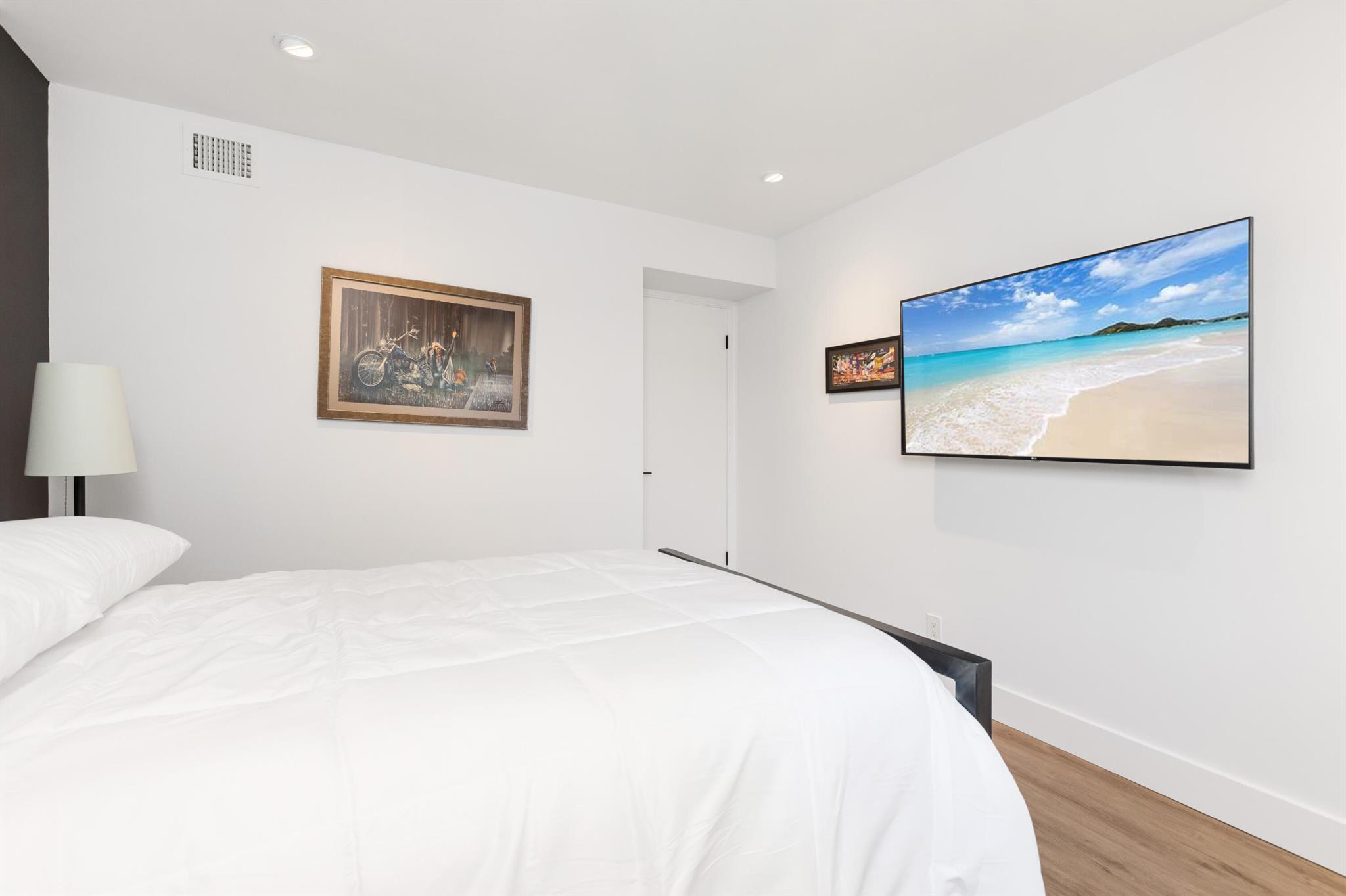 Bay Colony Club - Residential Lease