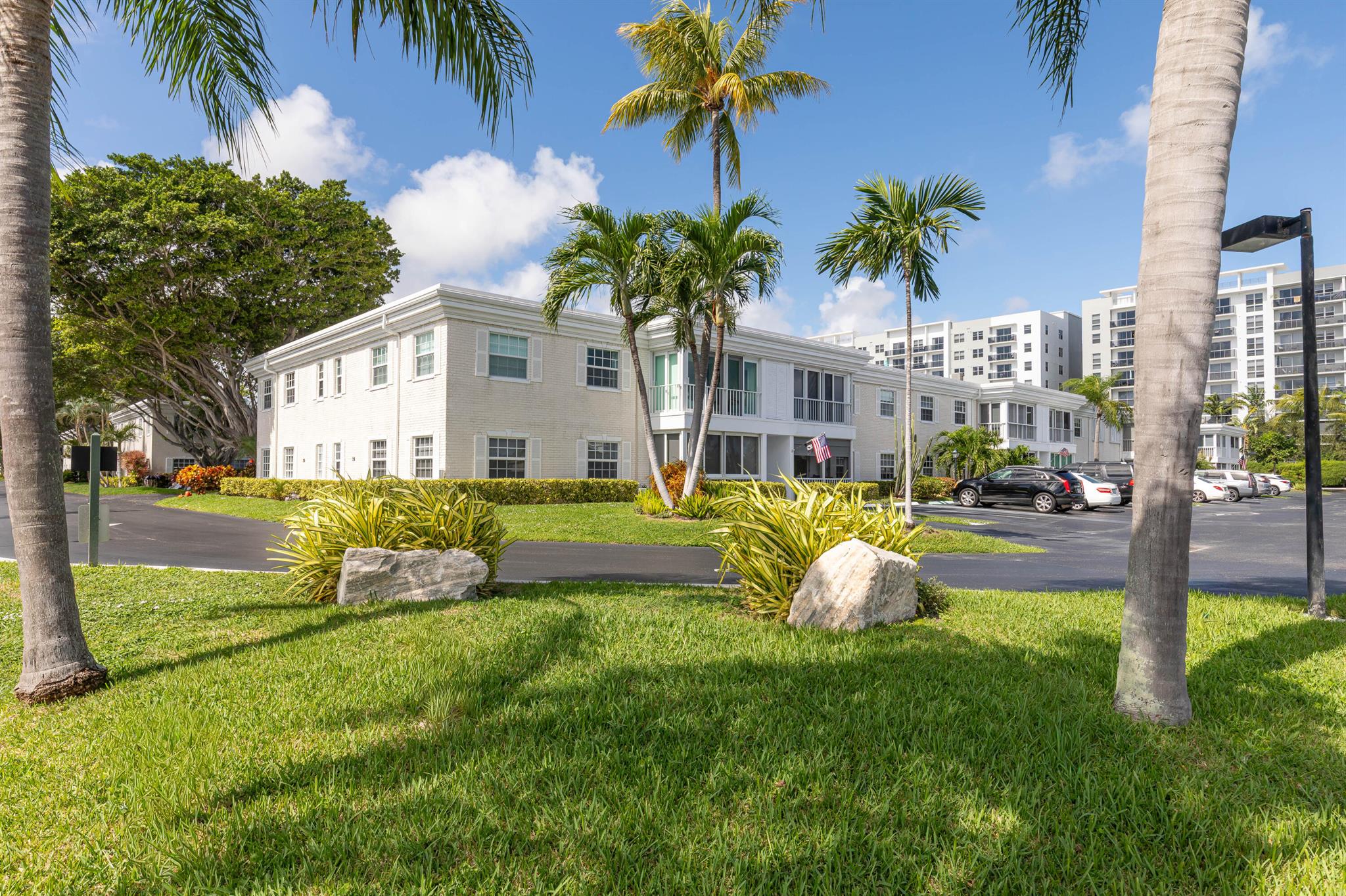 Bay Colony Club - Residential Lease