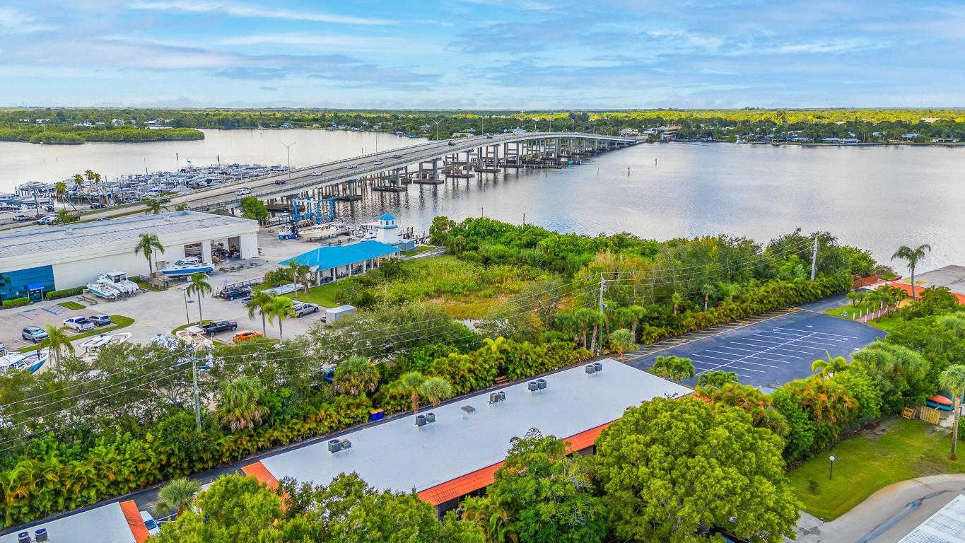 KING MOUNTAIN CONDO (AKA MONTEREY YACHT & COUNTRY - Residential