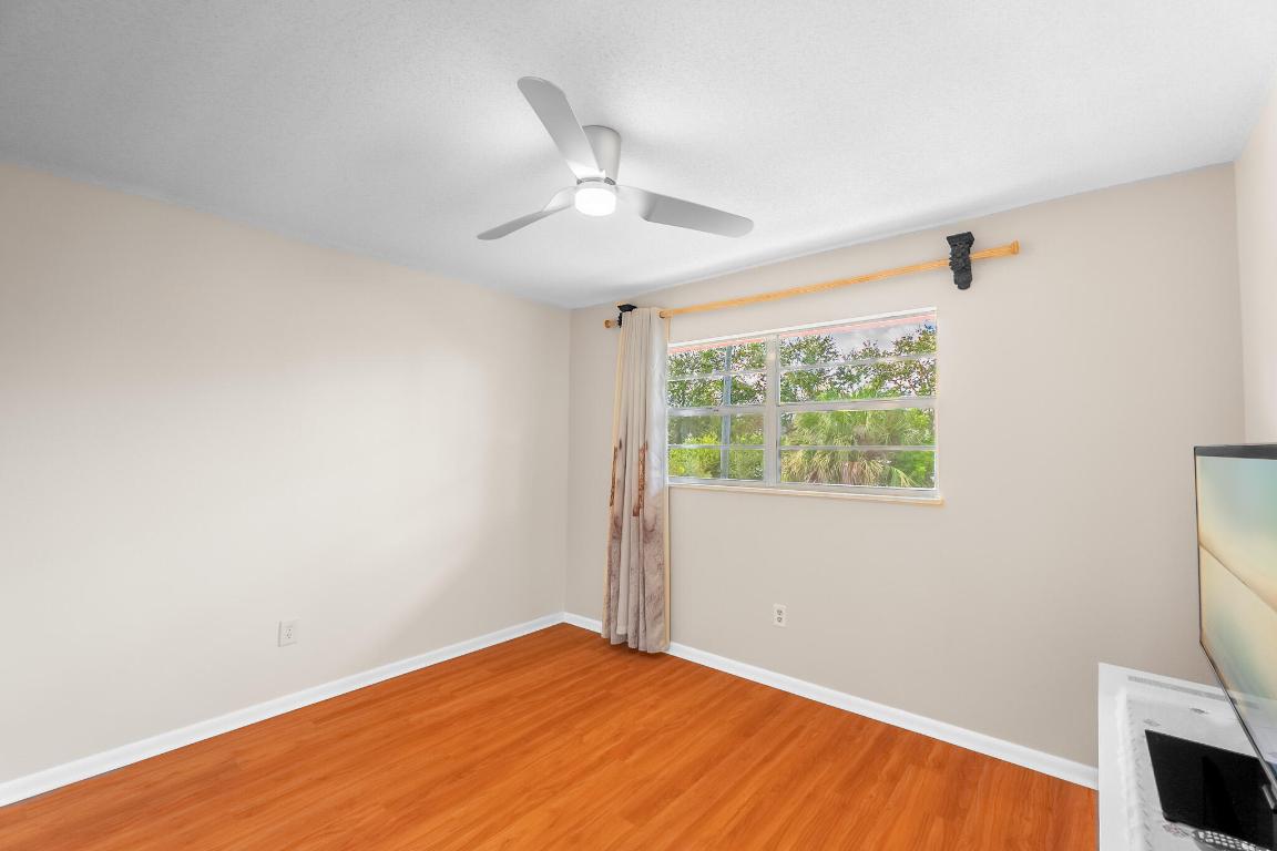 KING MOUNTAIN CONDO (AKA MONTEREY YACHT & COUNTRY - Residential