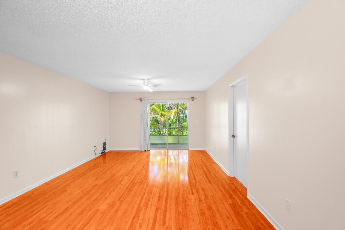 KING MOUNTAIN CONDO (AKA MONTEREY YACHT & COUNTRY - Residential