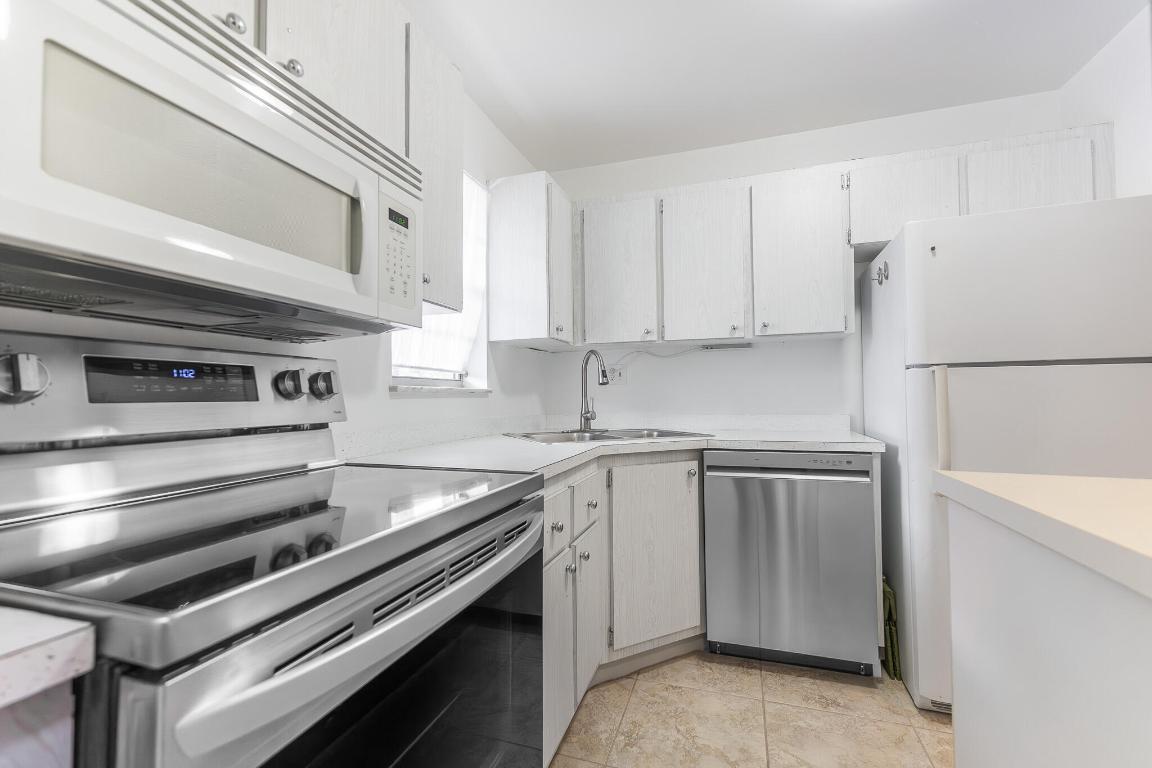 KING MOUNTAIN CONDO (AKA MONTEREY YACHT & COUNTRY - Residential