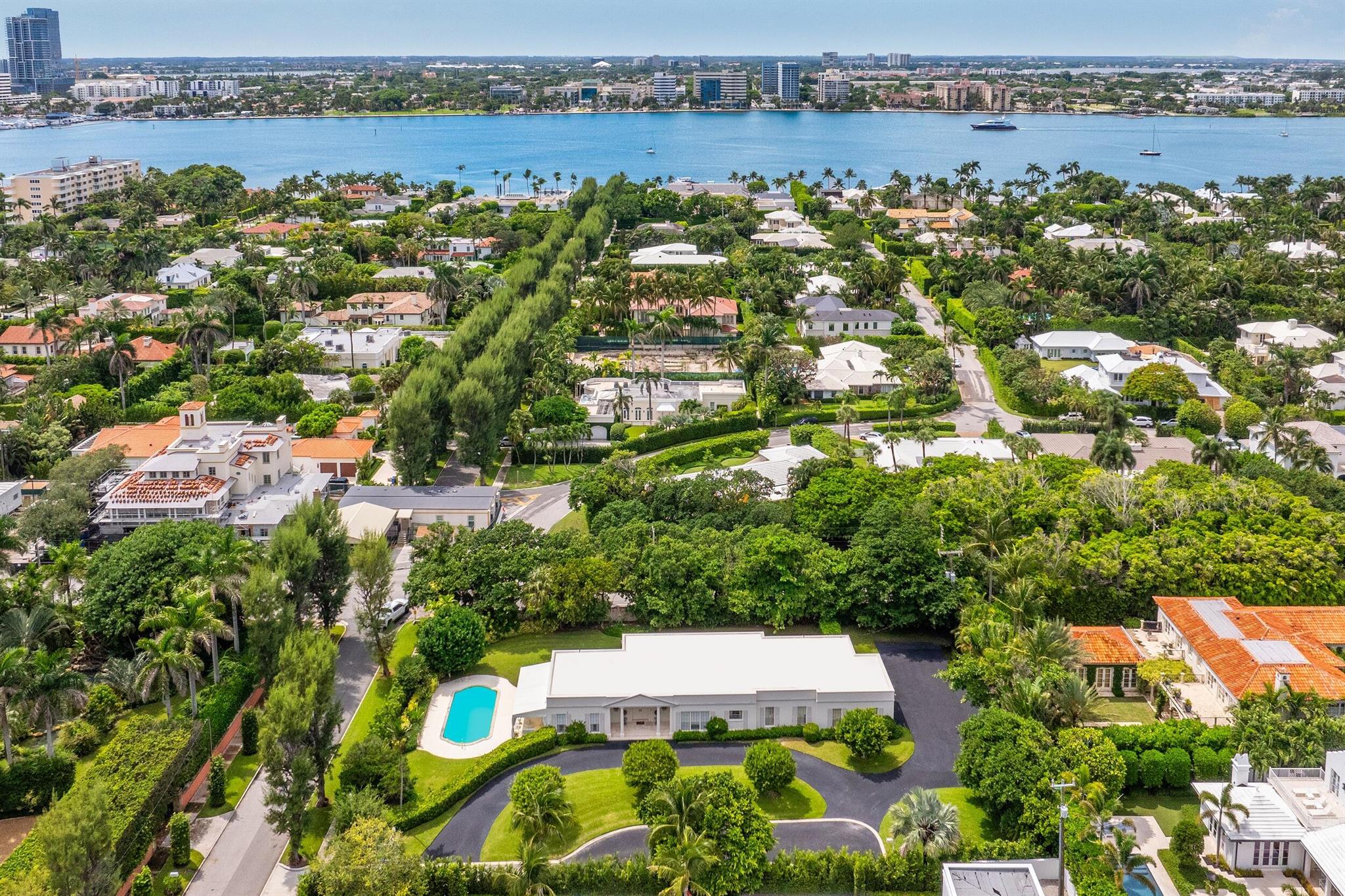 WELLS CIRCLE REPLAT PB26P - Land